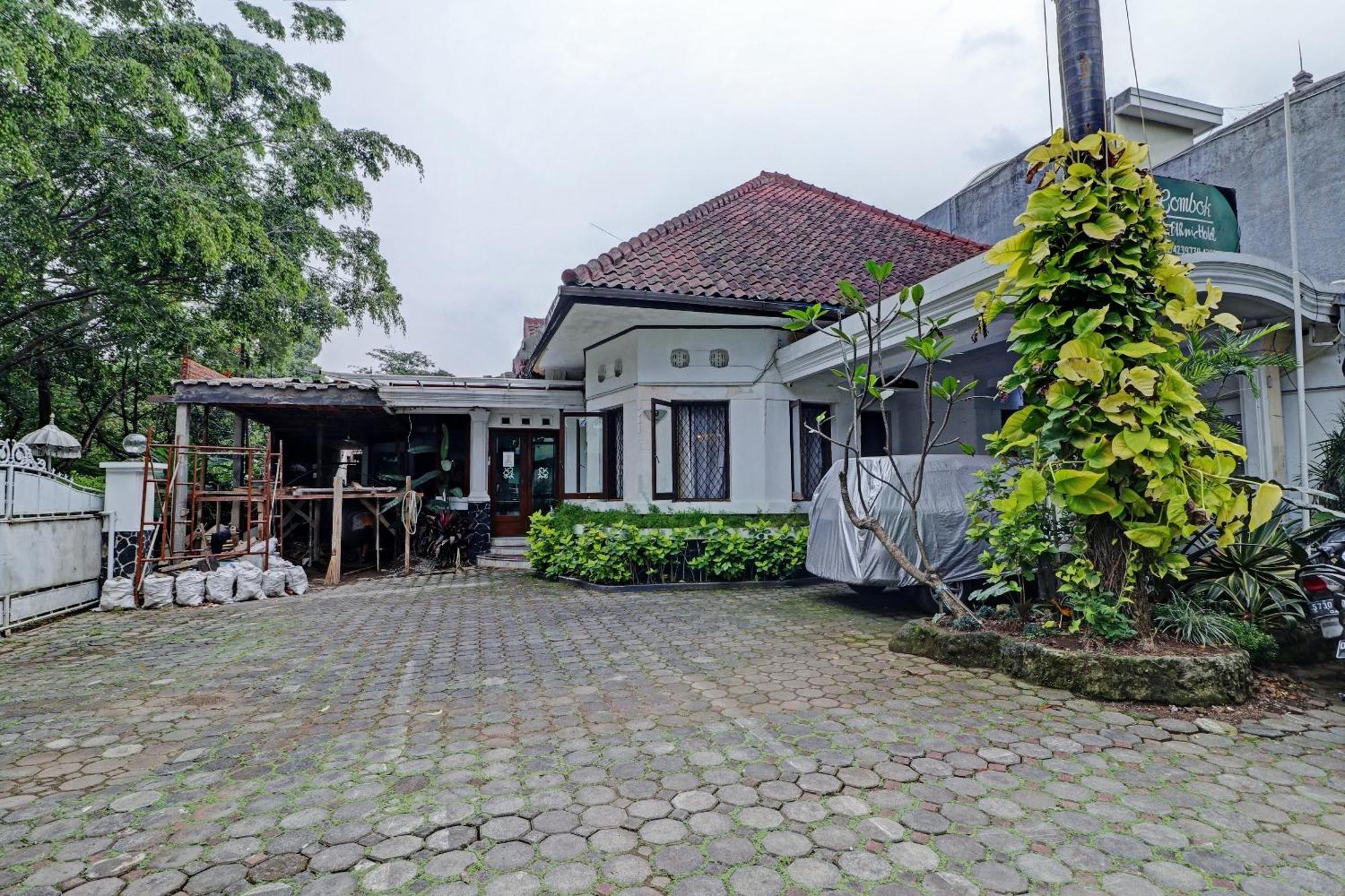 Hotel O Bandung Near Stadion Siliwangi Formerly The Ethnic Hotel Bandung Eksteriør billede