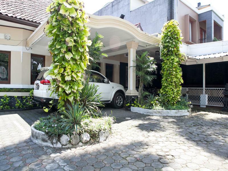 Hotel O Bandung Near Stadion Siliwangi Formerly The Ethnic Hotel Bandung Eksteriør billede